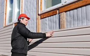 Weathering Ottawa Winters: Choosing the Right Roofing and Siding Services for Your Home